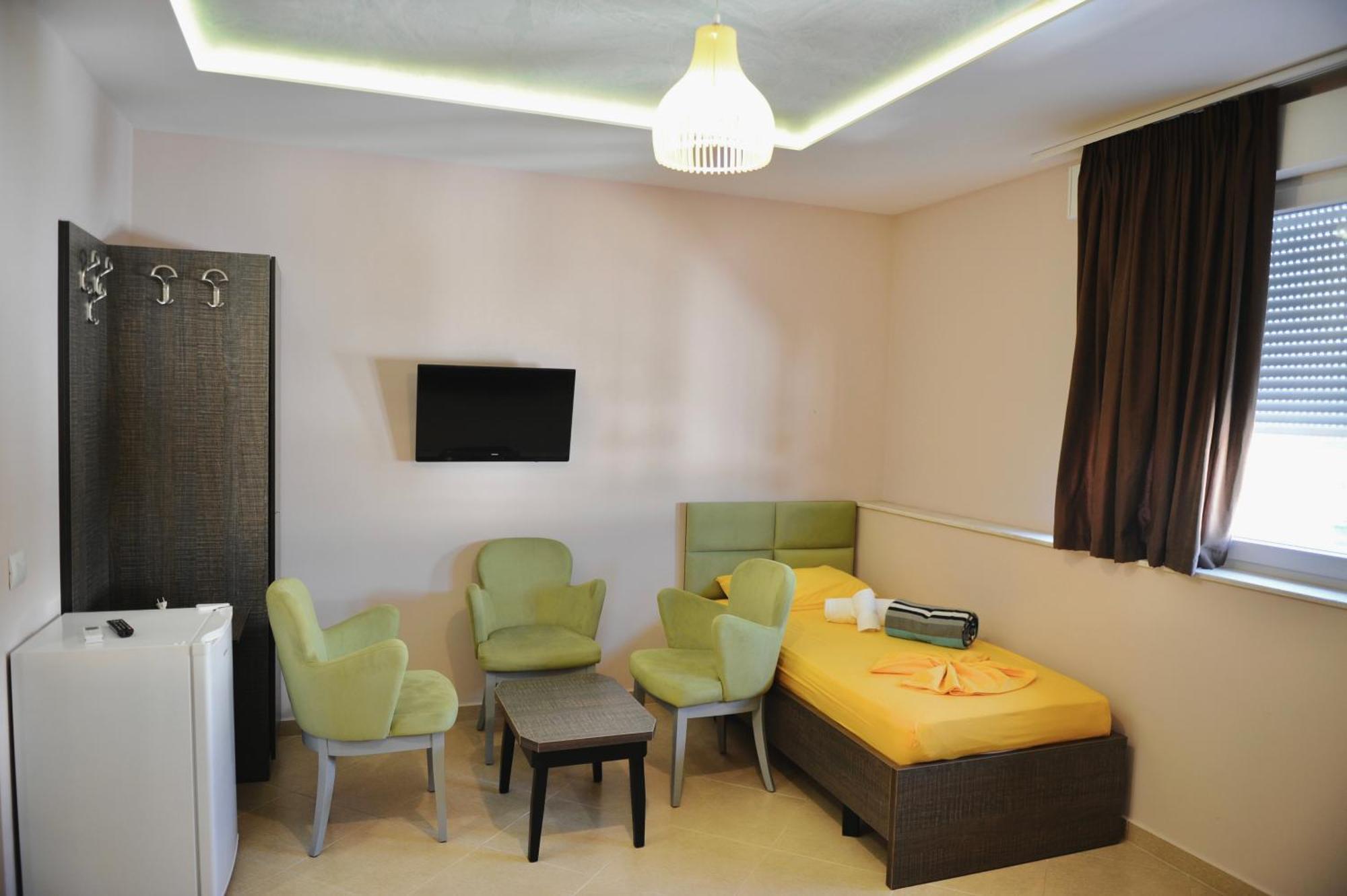 Hotel Fish Land Plazhi San Pietro Εξωτερικό φωτογραφία